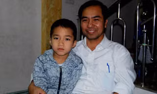 Trăn trở của người cha có con bị hen phế quản