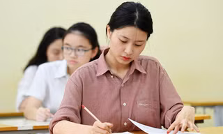 Luẩn quẩn tuyển sinh: Bộ Giáo dục ôm quá nhiều việc