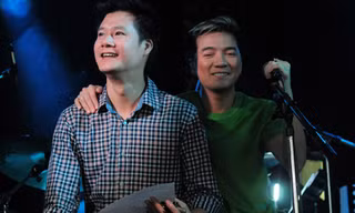 Mr. Đàm tình tứ tựa vai Quang Dũng 