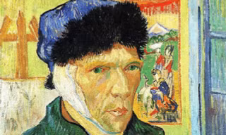 Van Gogh trong bức “Tự họa với băng tai” (1889)