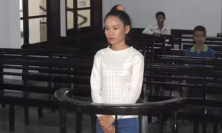 Thư lĩnh án 6 tháng tù.