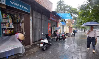 Những cửa hàng bé tí hon giá thuê siêu đắt ở Hà Nội