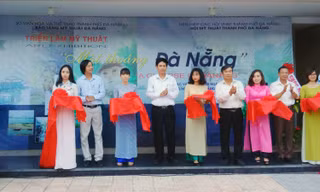 Khai mạc triển lãm