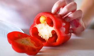 Điều trị đau dây thần kinh, ngăn chặn ung thư từ ớt chuông