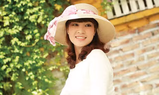 Nhà văn Di Li.