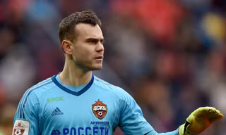 Dân mạng tìm kiếm người hùng Nga bắt penalty tiễn Tây Ban Nha về nước
