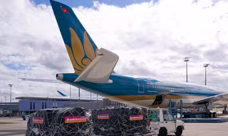 Chở miễn phí 25 máy lọc thận về Việt Nam bằng “siêu máy bay” A350