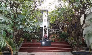 Nơi đặt Đài tưởng niệm Khâm Thiên từng là vị trí căn phòng của nhạc sĩ Phú Quang