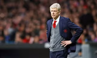 HLV Arsene Wenger không dễ vượt qua nỗi thất vọng sau đoạn kết buồn cùng Arsenal. Ảnh: Getty Images