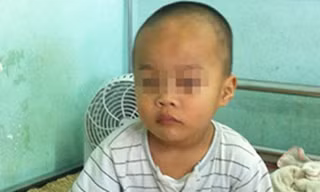 Bệnh nhân đã khỏe mạnh sau ca phẫu thuật xoắn ti nh hoàn do các bác sĩ Bệnh viện Nhi Trung ương thực hiện.