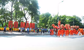 Cận cảnh lễ hội múa Rồng ở Hà Nội