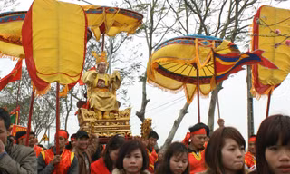 Khai lễ rước 'vua sống' ở Hà Nội