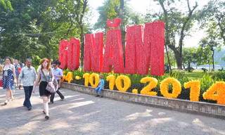Hà Nội đẹp lạ thường chào đón 60 năm ngày Giải phóng