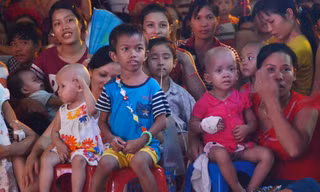 Ấm lòng Tết Trung thu của trẻ em trong bệnh viện
