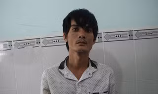 Tên Thảo bị tạm giữ tại công an huyện Nhà Bè