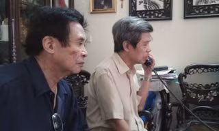 Bác Viễn bố đẻ chị Huyền liên tục nhận được những cuộc điện thoại hỏi thăm về kết quả giám định của cơ quan chức năng.