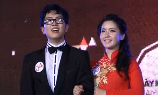 Đại sứ Ams là em họ ca sĩ The Voice