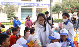 Cảnh giác lừa đảo khi đăng ký các trại hè quân đội