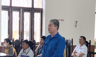 Công nhân ngành điện 'nổ' có quan hệ, chiếm đoạt hơn 2,4 tỷ đồng 