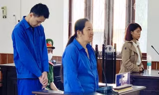 Một phụ nữ ở Kon Tum bị 'thầy trừ tà' lừa chuyển khoản 56 lần 