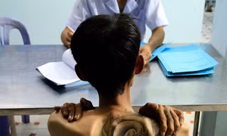 Ngày đầu ở trung tâm tập trung người nghiện