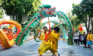 Liên Hoan Múa Rồng Quanh Hồ Gươm - Hà Nội