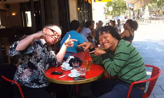 Nguyên Lê (trái) và Ngô Hồng Quang tại Paris tháng 6/2014. Ảnh: Nghệ sĩ cung cấp