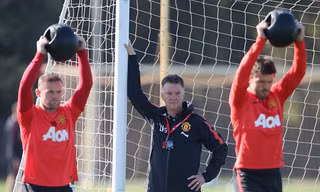 Van Gaal yêu cầu các học trò tập một giáo án cực nặng