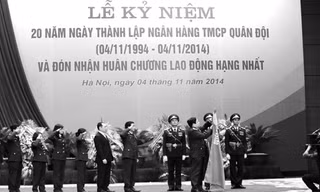 MB đón nhận Huân chương Lao động Hạng Nhất