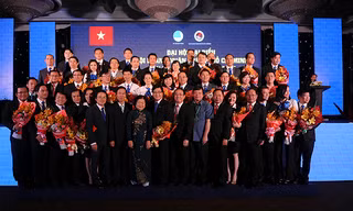 Trao giải thưởng Doanh nhân TPHCM tiêu biểu năm 2014