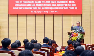 Bí thư Thành uỷ Hoàng Trung Hải yêu cầu các cán bộ phải rà soát, giảm bớt họp để phục vụ người dân Thủ đô tốt hơn - ảnh: Hà Nội mới
