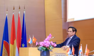 Thủ tướng bày tỏ ấn tượng về câu chuyện phát triển 'đi trước đón đầu' của Luxembourg