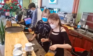 Hàng quán ở Bắc Giang nhộn nhịp đón khách sau nhiều tháng đóng cửa 
