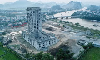 Ninh Bình 'hợp thức' khách sạn 17 tầng không phép