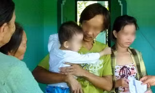 Bé bị cắt nhầm bàng quang xuất viện