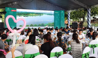 Gần 300 khách hàng tham dự chương trình “Mở bán chính thức liền kề Dahlia Homes – Gamuda Gardens”