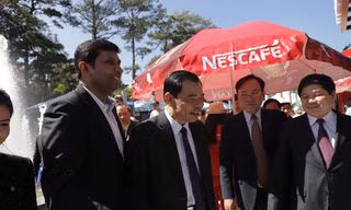 Lãnh đạo cấp cao của Bộ Nông nghiệp và phát triển nông thôn tỉnh Lâm Đồng và Nestle Việt Nam tại không gian văn hóa cà phê Việt Nam
