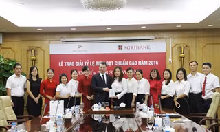 Agribank nhận giải thưởng Tỷ lệ điện đạt chuẩn cao năm 2016