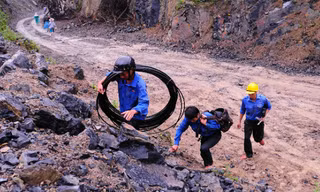 Viettel là công ty có hạ tầng cáp quang lớn, với 500.000 km, phủ tới hơn 5.000 xã trên toàn quốc.