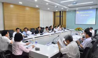 Hội đồng giáo sư ngành kinh tế năm 2016