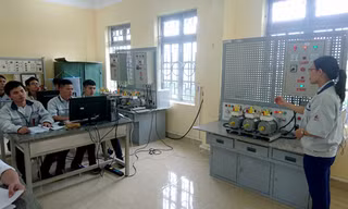 Dù dang nghỉ hè, các trường nghề cả nước vẫn tập trung chạy nước rút chuẩn bị cho Hội giảng nhà giáo giáo dục nghề nghiệp toàn quốc 2018. Ảnh: L.H.V