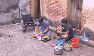 Phan Thị xuống “hạng”, “Bảo ngậu” trầy trật bán xà phòng.