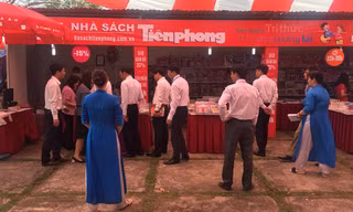 Nhà sách Tiền Phong khuyến mãi lớn tại 'Ngày Sách Việt Nam' ở tỉnh Bắc Ninh