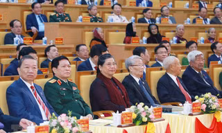 Lãnh đạo Đảng, Nhà nước, Quốc hội dự Đại hội Đảng bộ tỉnh Hưng Yên, ngày 25/10 Ảnh: TTXVN