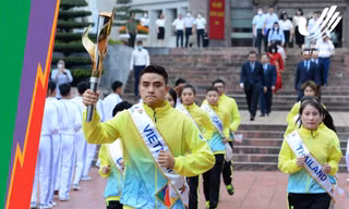 Ngọn lửa thiêng SEA Games 31 đã về đến Mỹ Đình 