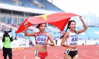 Không có đối thủ, Nguyễn Thị Oanh 'một mình một ngựa về đích' 