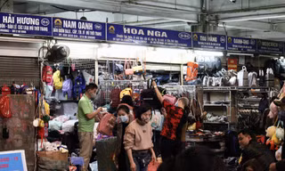 Chợ Đồng Xuân 'hồi sinh' ngày cuối năm