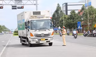 Quy định về hàng hoá thiết yếu khác nhau khiến doanh nghiệp gặp nhiều khó khăn.