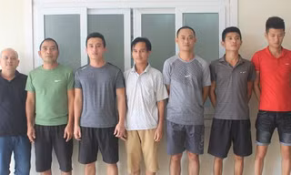 Công an đột kích sới đá gà, bắt giữ 21 đối tượng