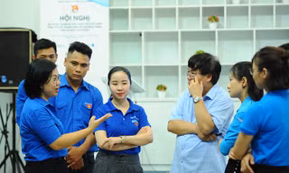 Trang bị kiến thức cho thanh niên để phát triển kinh tế